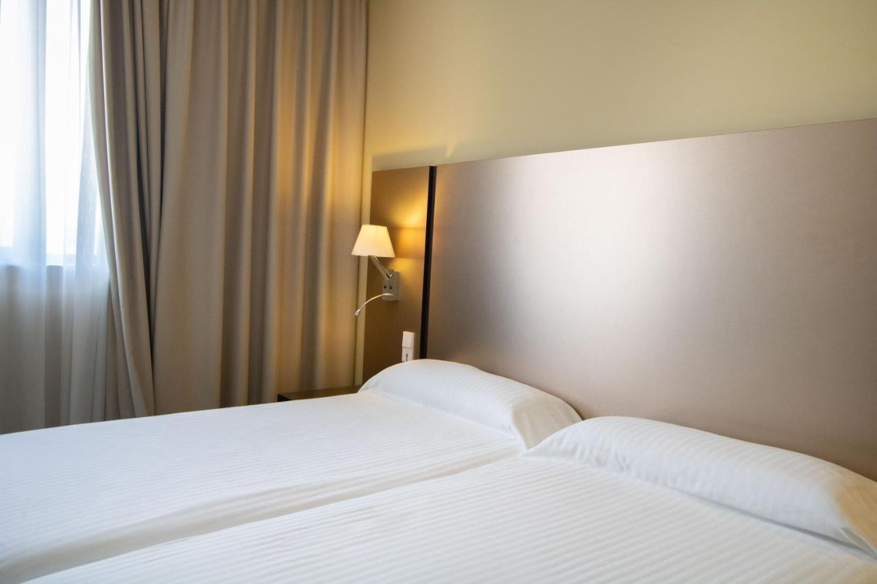 Alda Route 42 Hotel Illescas Buitenkant foto